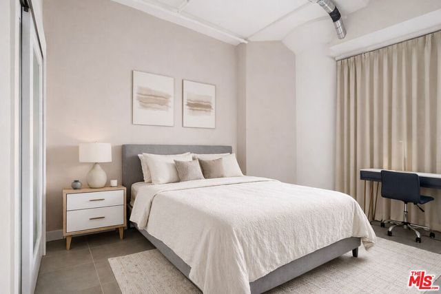 939 S Broadway 308, Los Angeles, CA 90015