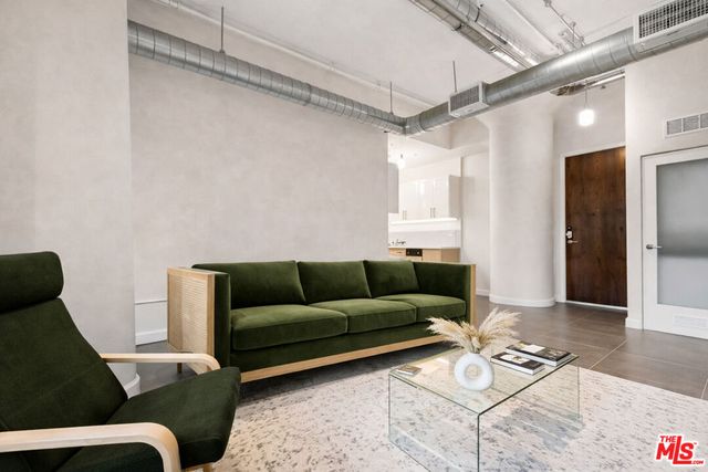 939 S Broadway 308, Los Angeles, CA 90015