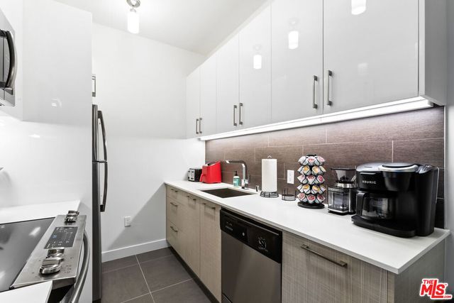 939 S Broadway 308, Los Angeles, CA 90015