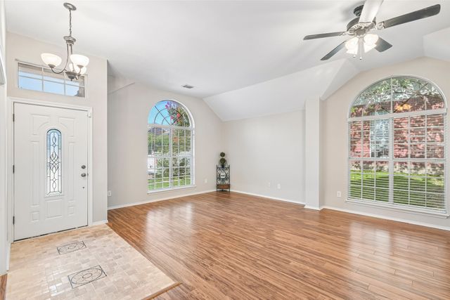 3901 Rolling Hills Drive, Plano, TX 75025