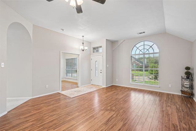 3901 Rolling Hills Drive, Plano, TX 75025