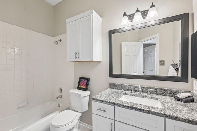 3901 Rolling Hills Drive, Plano, TX 75025
