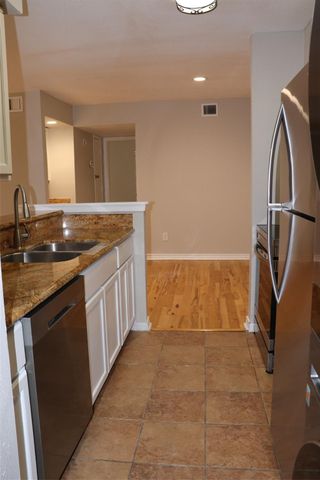 1818 Augusta Drive 8, Houston, TX 77057