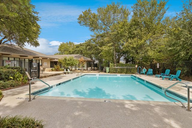 1608 Northridge Drive, Arlington, TX 76012