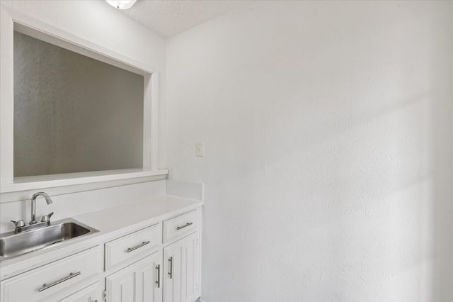 1608 Northridge Drive, Arlington, TX 76012