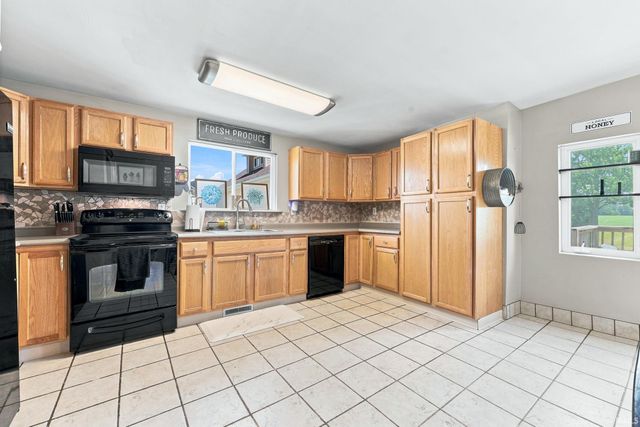 6756 St Rd 19 Road, Mentone, IN 46539