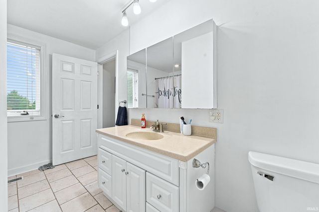 6756 St Rd 19 Road, Mentone, IN 46539