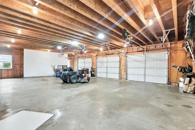 6756 St Rd 19 Road, Mentone, IN 46539