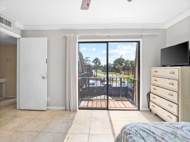 1814 Kaileen Circle NE, Palm Bay, FL 32905