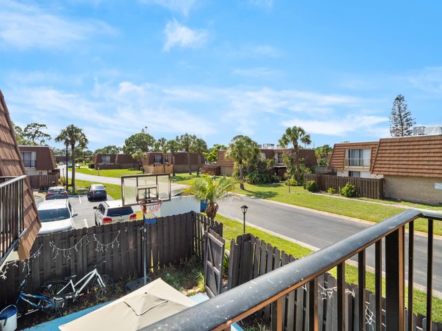 1814 Kaileen Circle NE, Palm Bay, FL 32905
