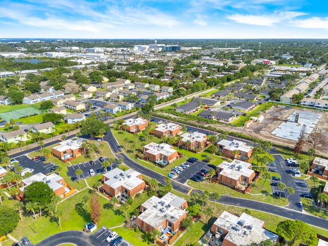 1814 Kaileen Circle NE, Palm Bay, FL 32905