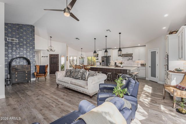 9109 S Grandview Drive, Tempe, AZ 85284