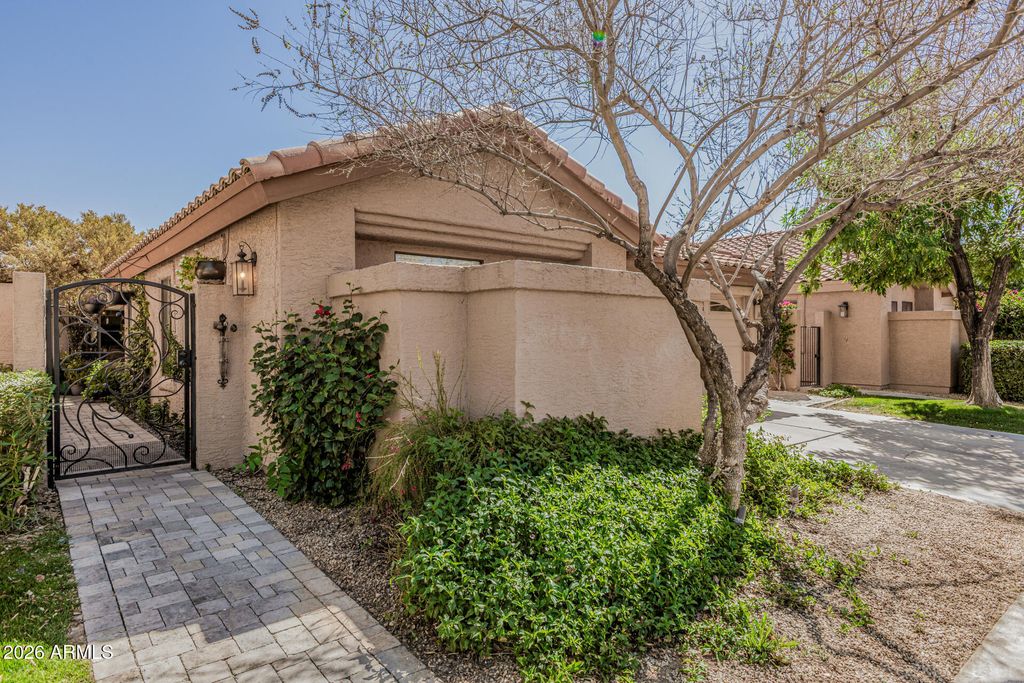 9109 S Grandview Drive, Tempe, AZ 85284