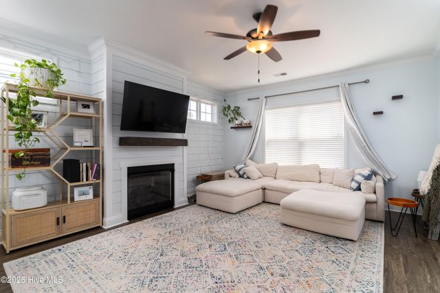 239 Legacy Lakes Way, Aberdeen, NC 28315