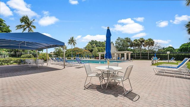 2603 Nassau Bend F1, Coconut Creek, FL 33066