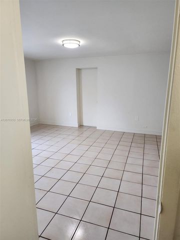 120 NW 18th Avenue, Miami, FL 33125