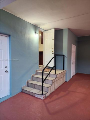 120 NW 18th Avenue, Miami, FL 33125