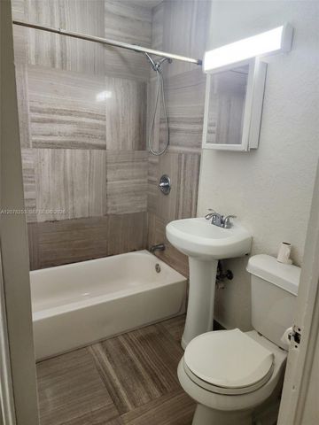 120 NW 18th Avenue, Miami, FL 33125
