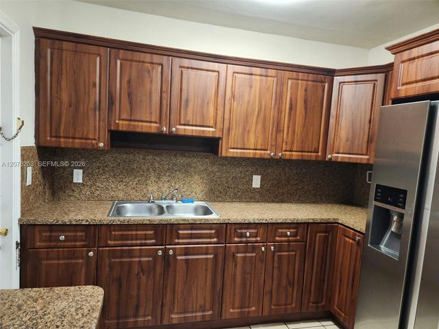 120 NW 18th Avenue, Miami, FL 33125