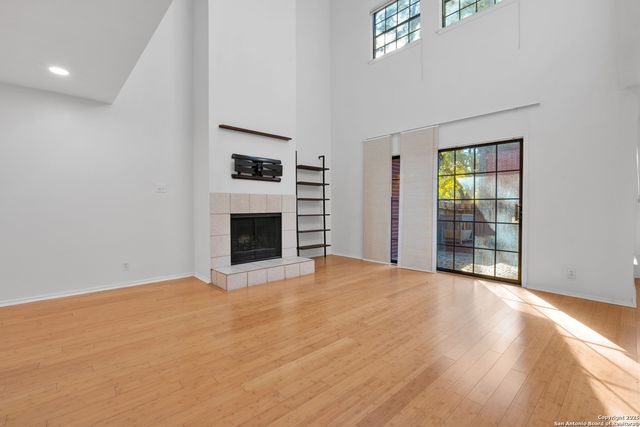 7930 Roanoke Run Apt 106, San Antonio, TX 78240