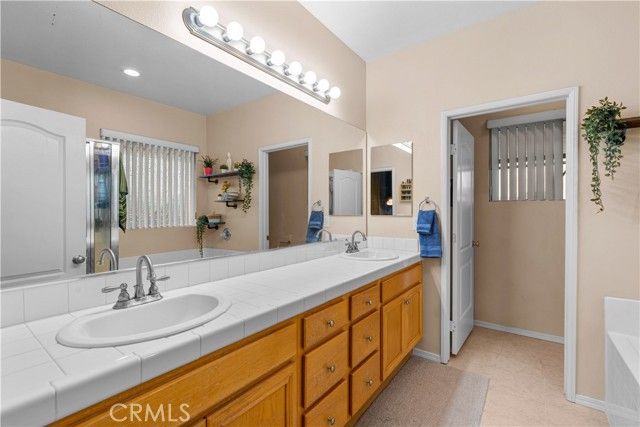 124 Lighthouse Ct., San Jacinto, CA 92583