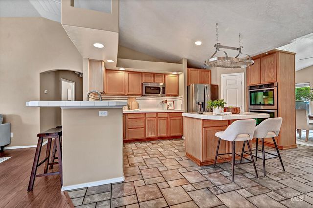 2688 W Forecast St, Meridian, ID 83642