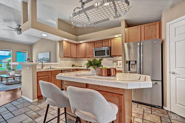 2688 W Forecast St, Meridian, ID 83642