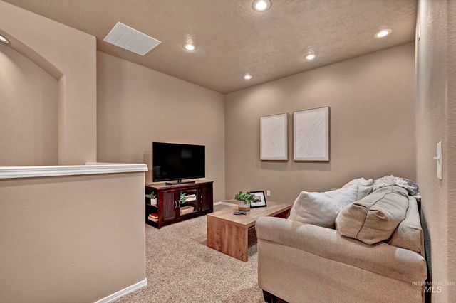 2688 W Forecast St, Meridian, ID 83642