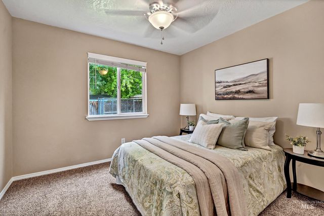2688 W Forecast St, Meridian, ID 83642