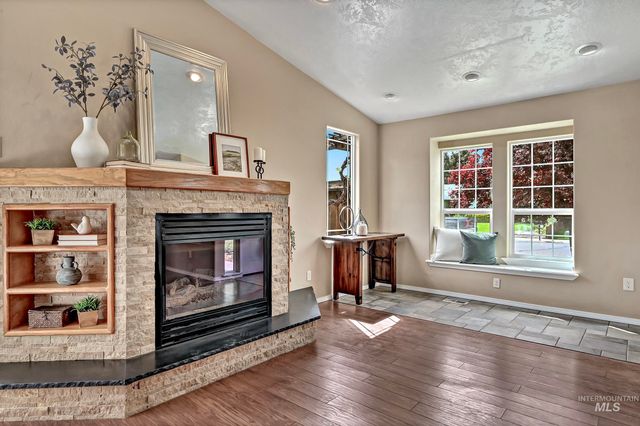 2688 W Forecast St, Meridian, ID 83642