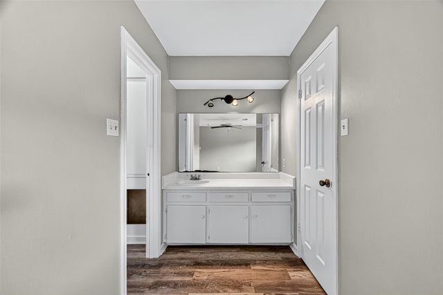 1303 Bayou Drive, Alvin, TX 77511