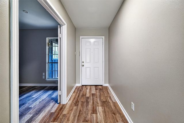 1303 Bayou Drive, Alvin, TX 77511