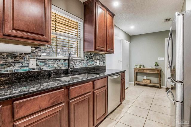 6716 Greenwell St, Pensacola, FL 32526