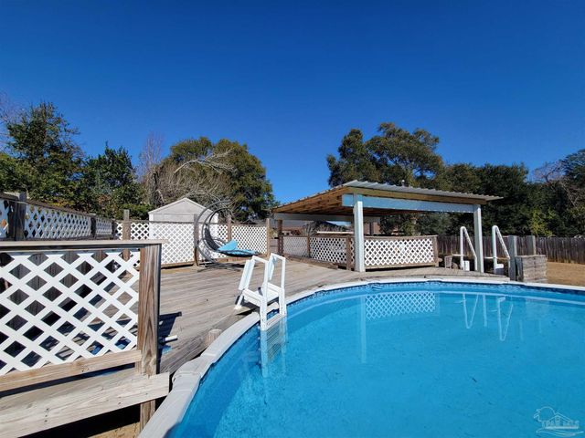 6716 Greenwell St, Pensacola, FL 32526