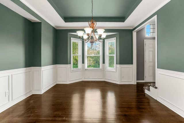 9622 Falcon Valley Drive, Lenexa, KS 66220