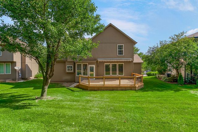 9622 Falcon Valley Drive, Lenexa, KS 66220