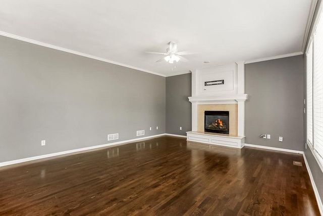 9622 Falcon Valley Drive, Lenexa, KS 66220
