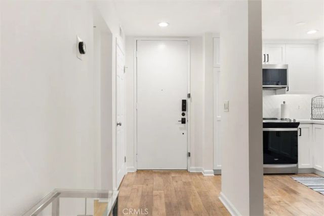 532 N Rossmore Avenue 103, Los Angeles, CA 90004