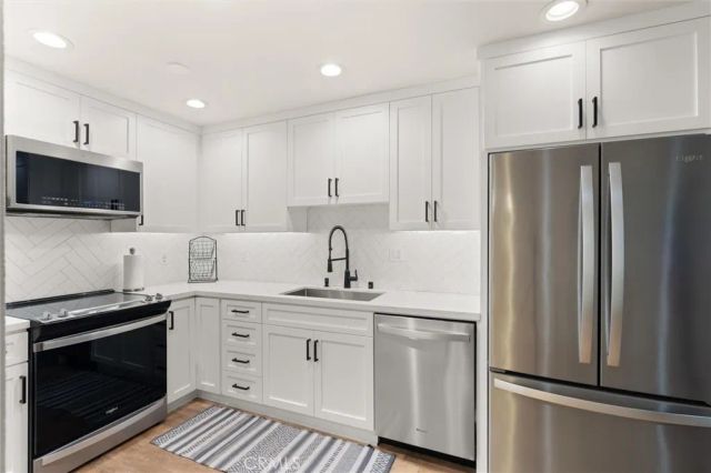 532 N Rossmore Avenue 103, Los Angeles, CA 90004