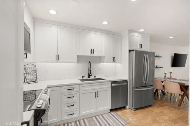 532 N Rossmore Avenue 103, Los Angeles, CA 90004