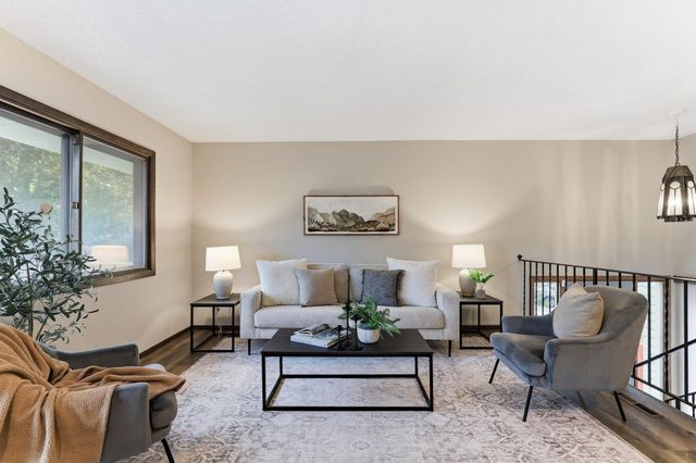 12093 71st Place N, Maple Grove, MN 55369