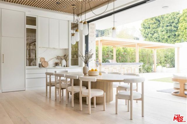 740 Warner Avenue, Los Angeles, CA 90024