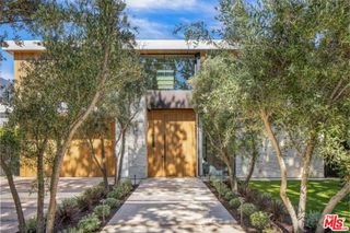 740 Warner Avenue, Los Angeles, CA 90024