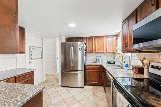 4908 Holly, Middletown, OH 45044