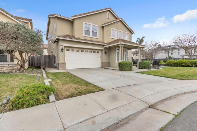2993 Essie Pl, Modesto, CA 95355
