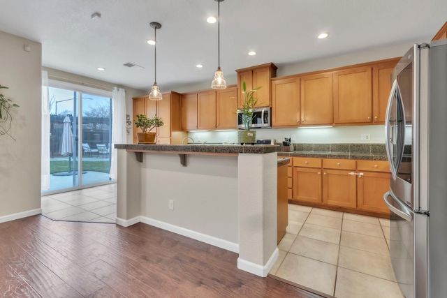 2993 Essie Pl, Modesto, CA 95355