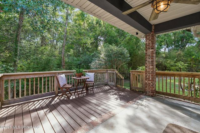 912 Bent Tree Circle, Pass Christian, MS 39571