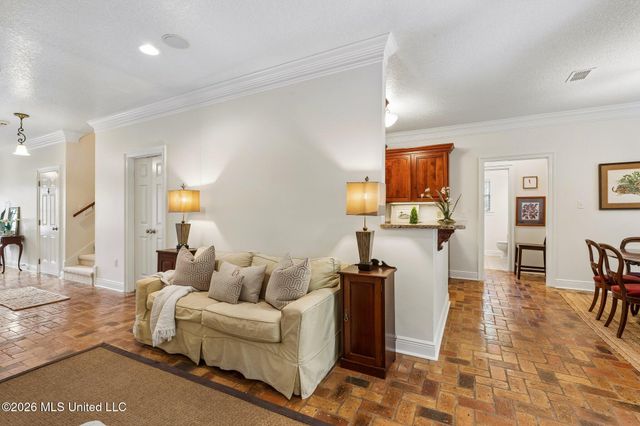 912 Bent Tree Circle, Pass Christian, MS 39571