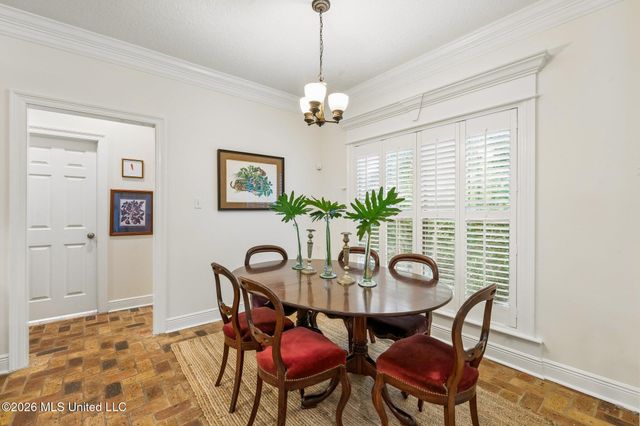 912 Bent Tree Circle, Pass Christian, MS 39571