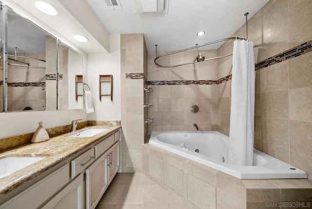 1806 Mckee St A2, San Diego, CA 92110